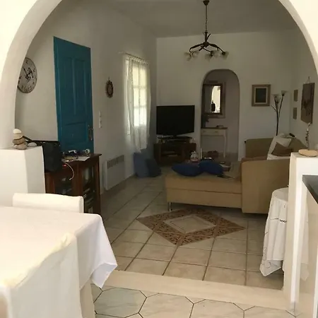 Lovely And Homely Mykonian