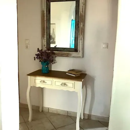 Lovely And Homely Mykonian *